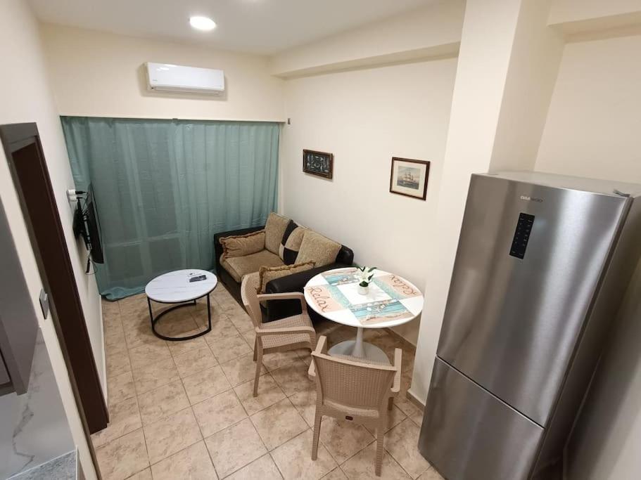 Athens Sky Suites 1 Пірей Екстер'єр фото