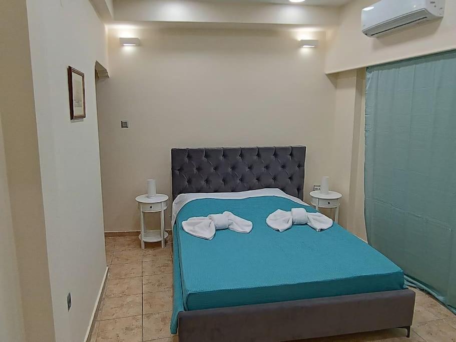 Athens Sky Suites 1 Пірей Екстер'єр фото